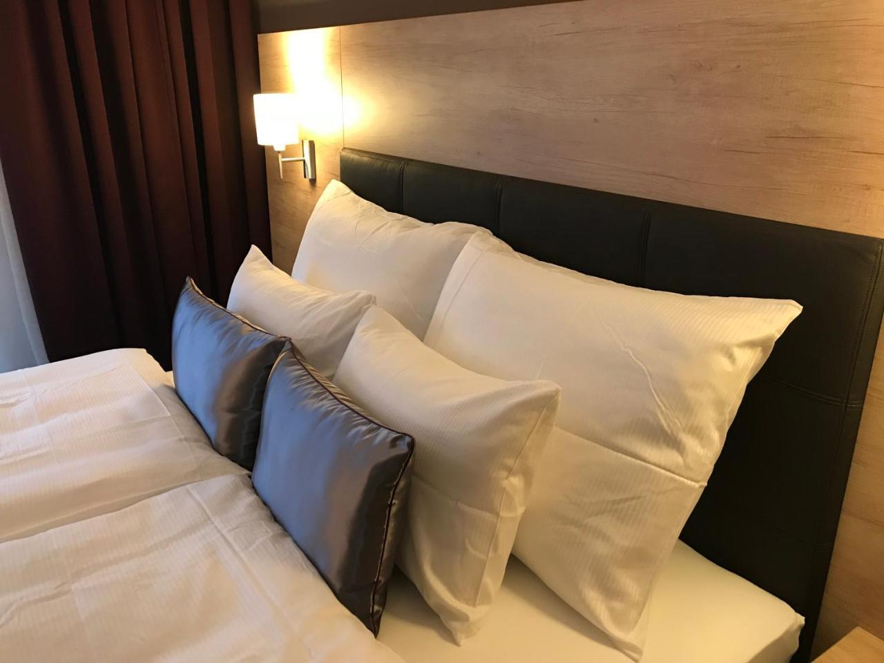 Villa Aruba & Private Spa Suites Keszthely Eksteriør bilde