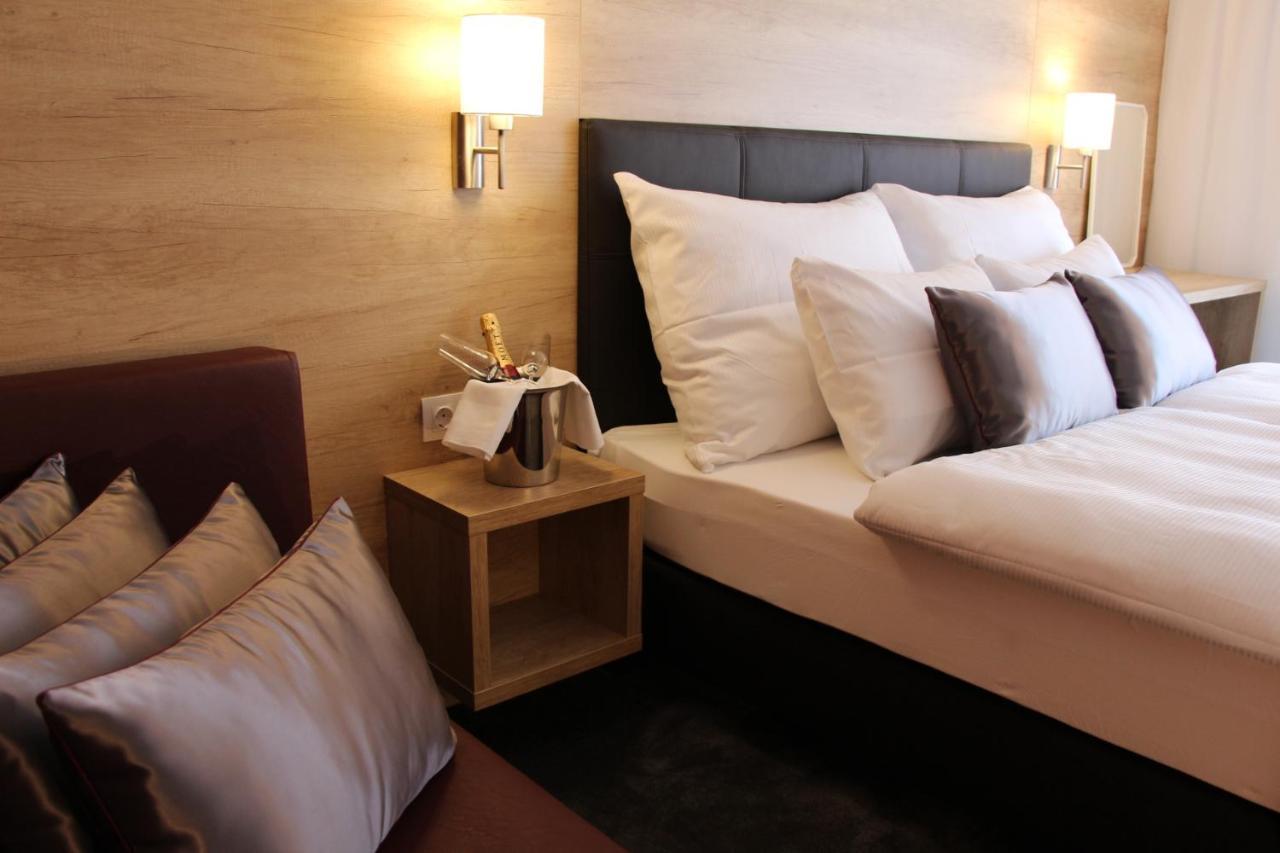 Villa Aruba & Private Spa Suites Keszthely Eksteriør bilde