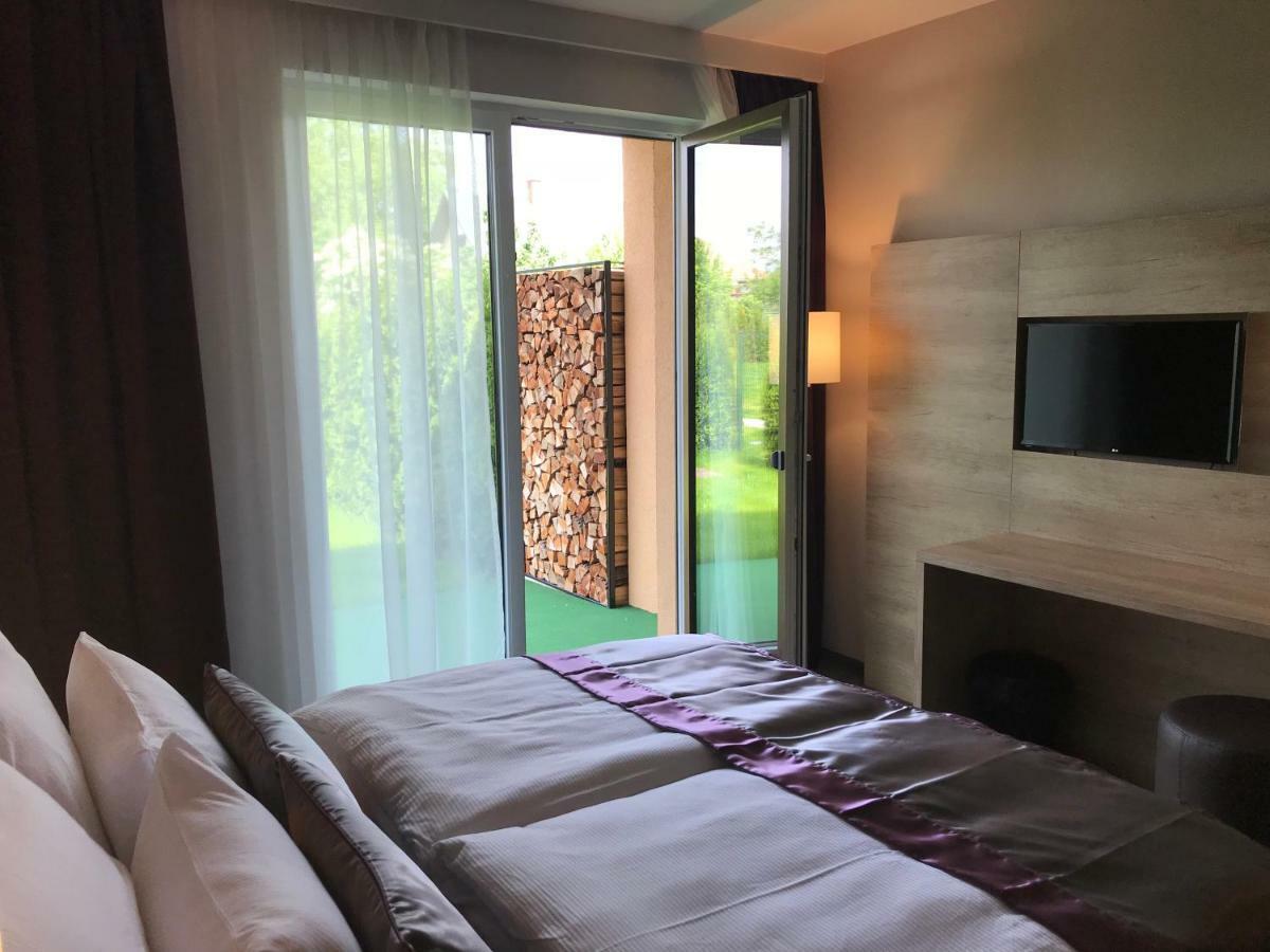 Villa Aruba & Private Spa Suites Keszthely Eksteriør bilde