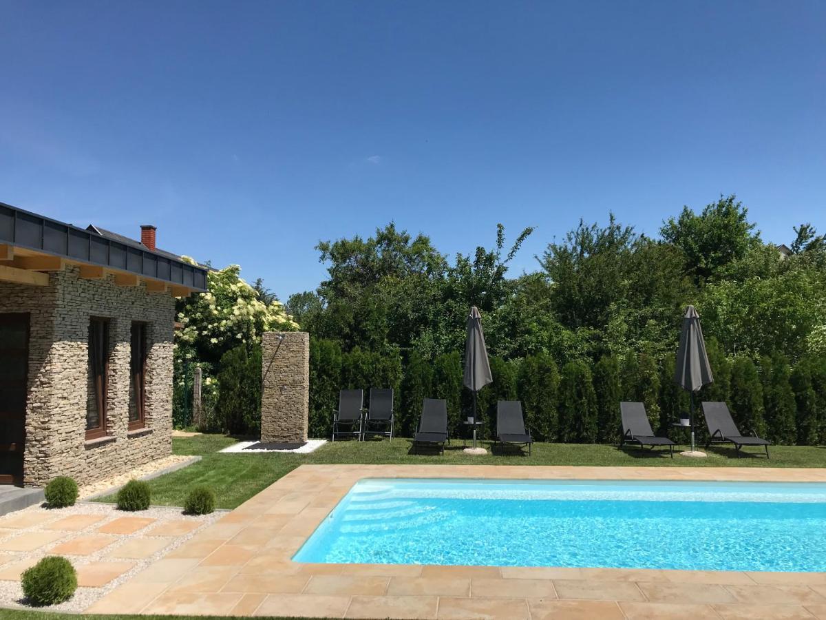 Villa Aruba & Private Spa Suites Keszthely Eksteriør bilde